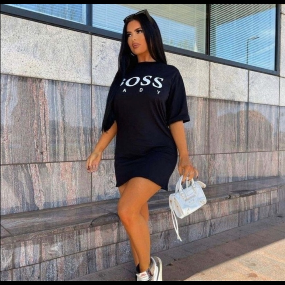 Parisian Black Boss Lady T-shirt Dress. Comfy and Cool perfect for spring. - Picture 5 of 6